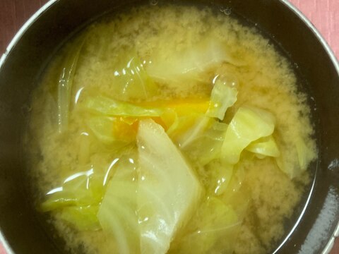 かぼちゃとキャベツのお味噌汁